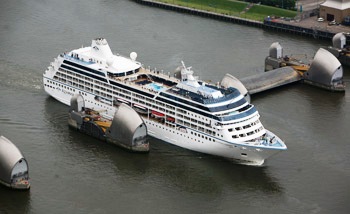 AZAMARA CRUISES LONDON 